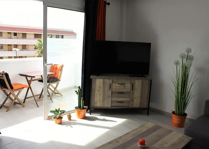 Modern And Lovely Apartment In Los Cristianos